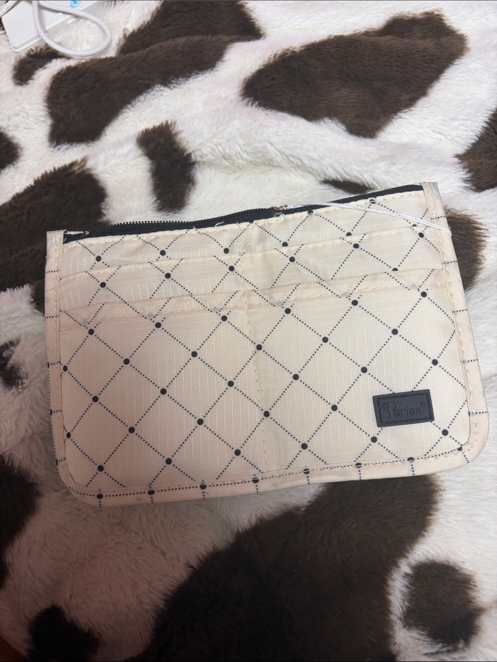 Beige Quilted Cosmetic Pouch with Diamond Print - Perlea